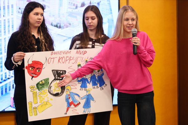 В Межвузовском антикоррупционном квизе победили студенты КГЭУ 