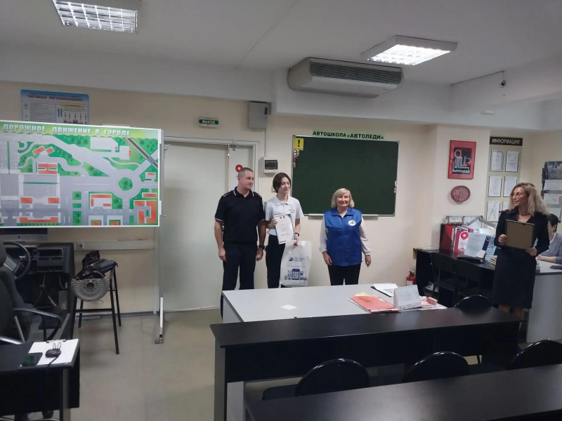 Студенты КГЭУ сдали автосессию