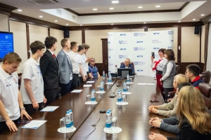 Студенты Донецкого национального технического университета успешно завершили стажировку в КГЭУ